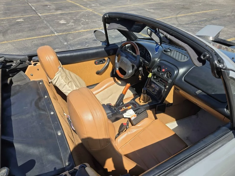 1994 Mazda NA MX-5 Miata - Image 9 of 13