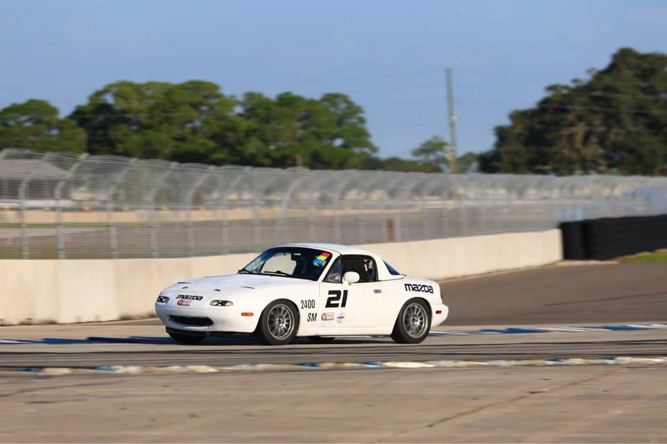 1994 Mazda NA MX-5 Miata - Image 3 of 11