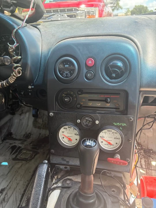 1994 Mazda NA MX-5 Miata - Image 10 of 11