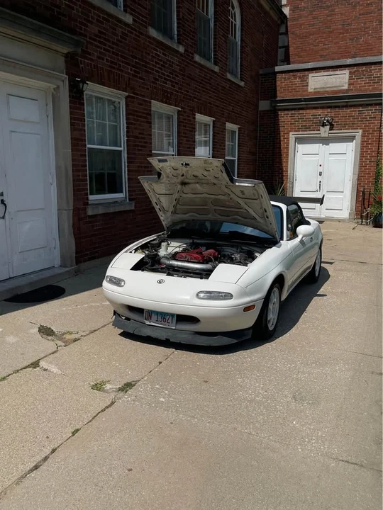 1994 Mazda NA MX-5 Miata - Image 2 of 20