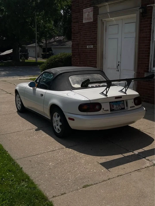 1994 Mazda NA MX-5 Miata - Image 4 of 20