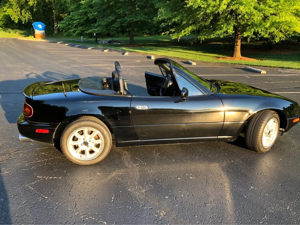 1994 Mazda NA MX-5 Miata - Image 4 of 17