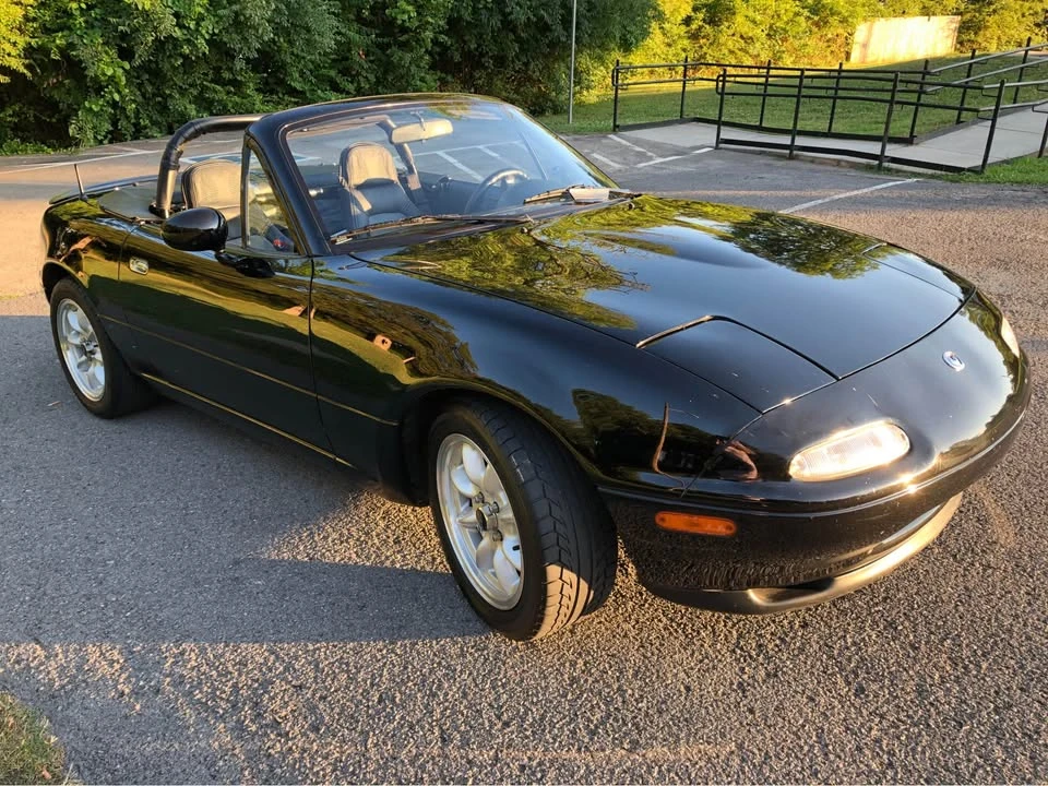 1994 Mazda NA MX-5 Miata - Image 5 of 17