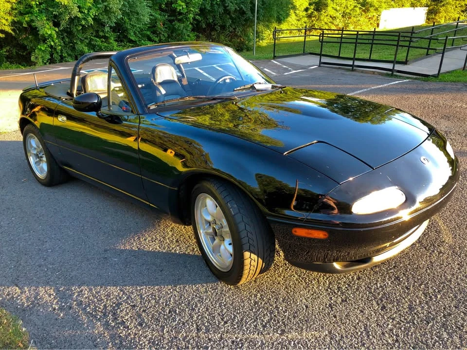 1994 Mazda NA MX-5 Miata - Image 6 of 17