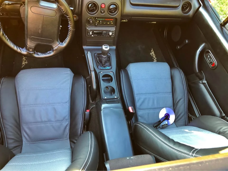 1994 Mazda NA MX-5 Miata - Image 15 of 17