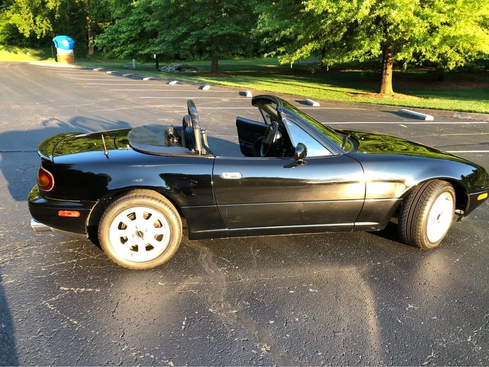 1994 Mazda NA MX-5 Miata - Image 2 of 17