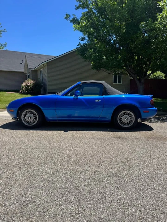 1994 Mazda NA MX-5 Miata - Image 4 of 10