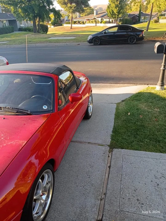 1994 Mazda NA MX-5 Miata - Image 5 of 8
