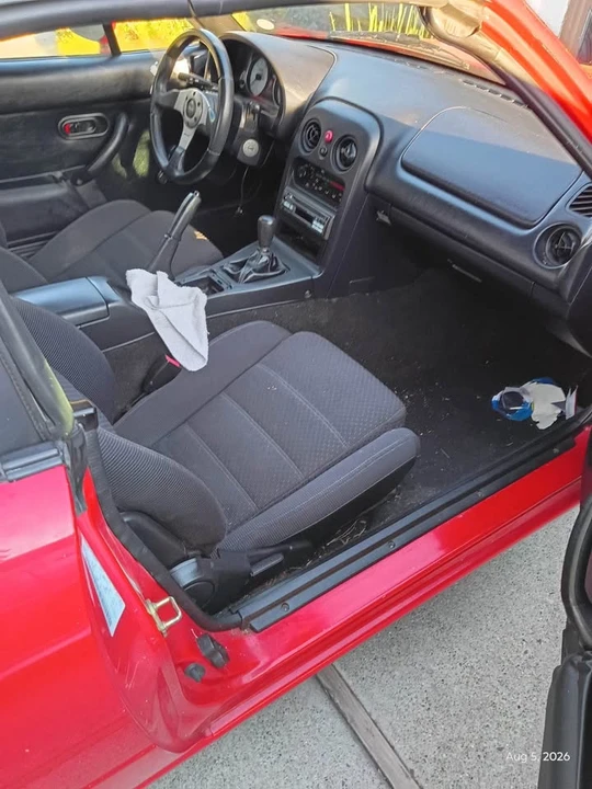 1994 Mazda NA MX-5 Miata - Image 4 of 8