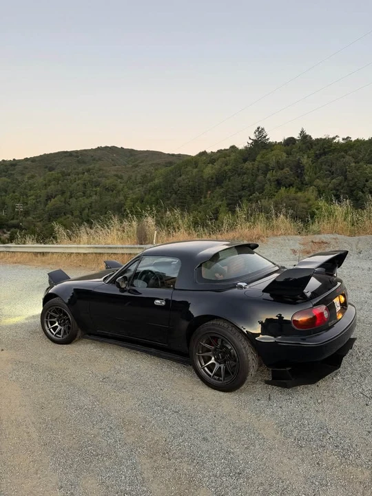 1994 Mazda NA MX-5 Miata - Image 7 of 11