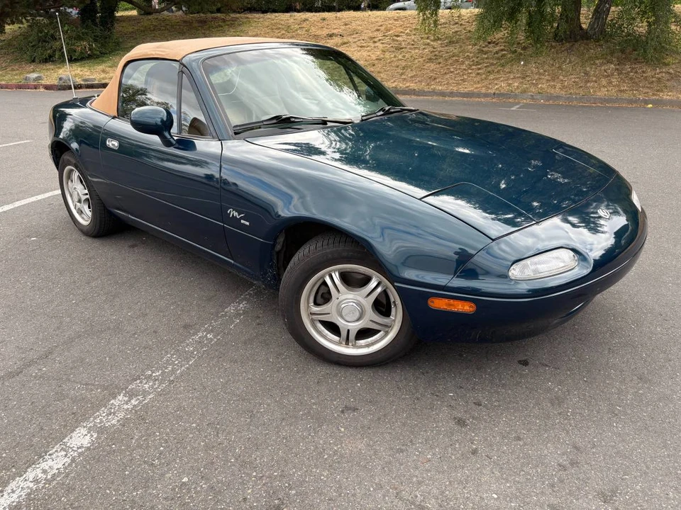 1994 Mazda NA MX-5 Miata - Image 6 of 14