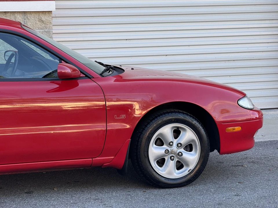 1994 Mazda MX-6 2nd Gen - Image 27 of 31