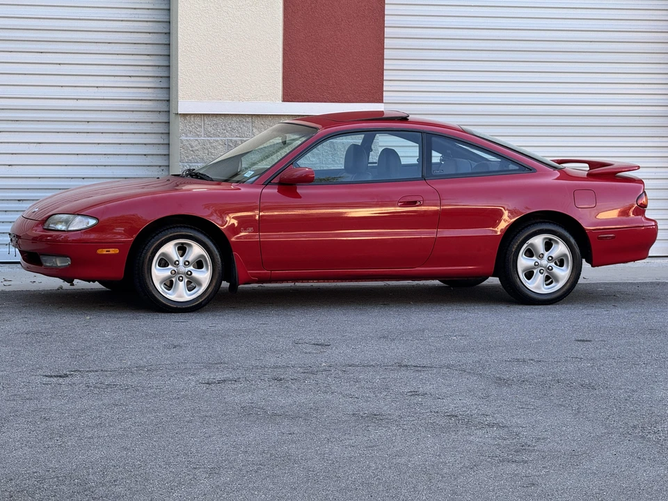 1994 Mazda MX-6 2nd Gen - Image 7 of 31