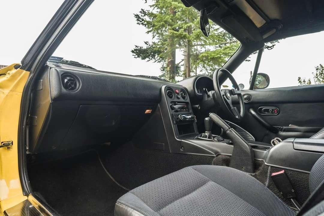 1994 Mazda NA MX-5 Miata - Image 23 of 30
