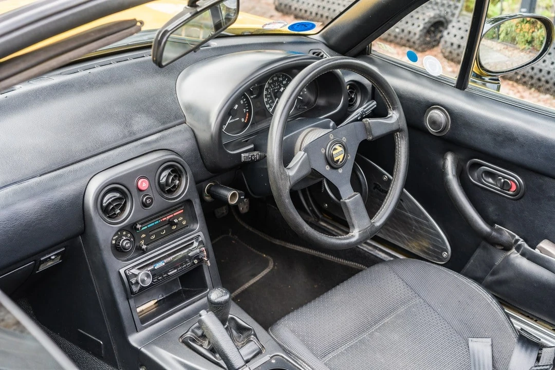 1994 Mazda NA MX-5 Miata - Image 6 of 30
