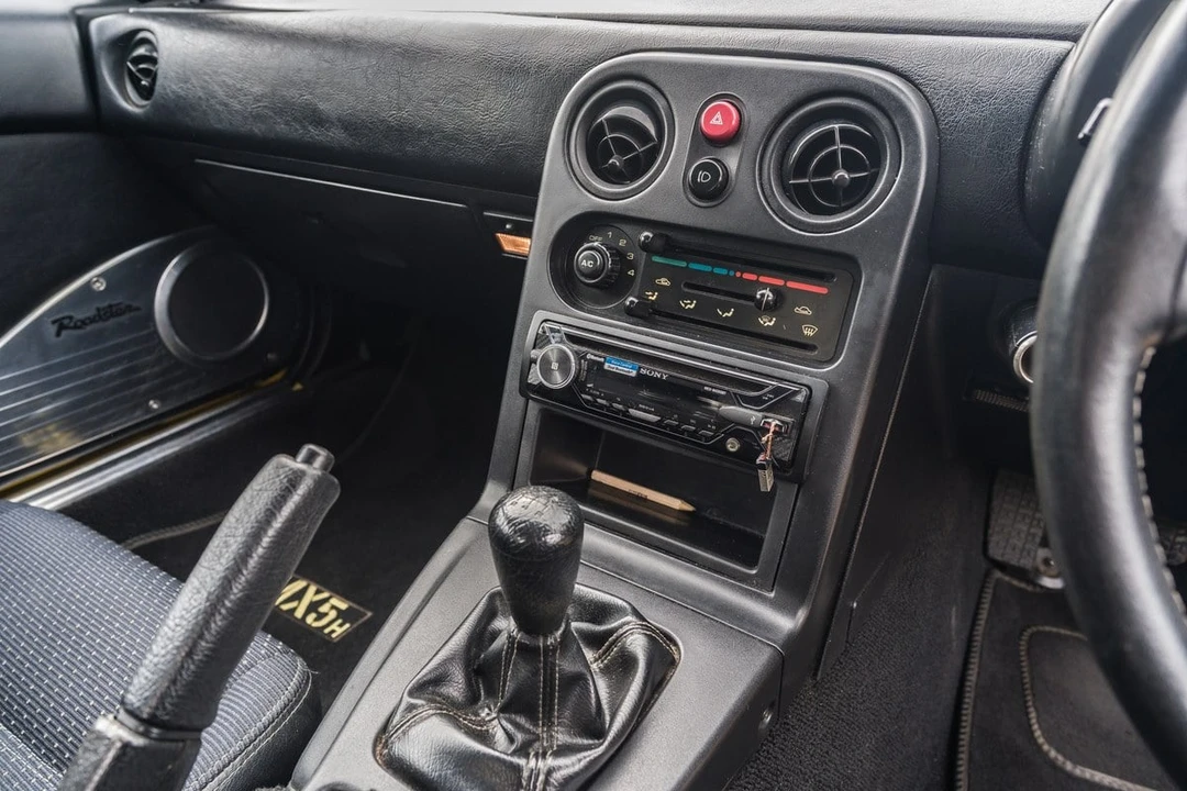 1994 Mazda NA MX-5 Miata - Image 29 of 30