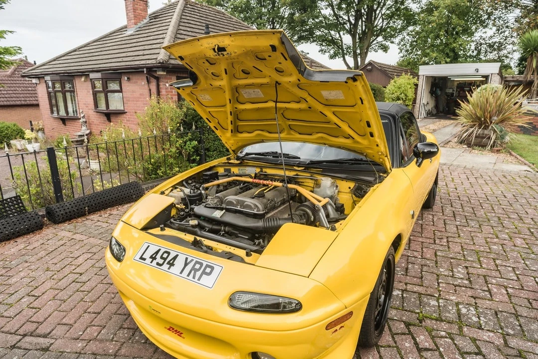 1994 Mazda NA MX-5 Miata - Image 9 of 30