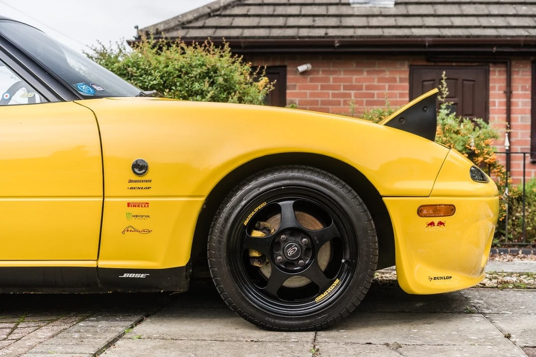 1994 Mazda NA MX-5 Miata - Image 5 of 30