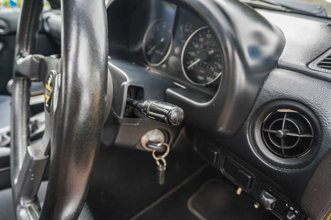 1994 Mazda NA MX-5 Miata - Image 28 of 30