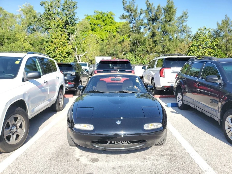 1994 Mazda NA MX-5 Miata - Image 2 of 4