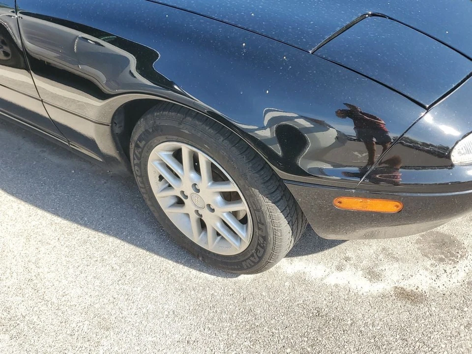 1994 Mazda NA MX-5 Miata - Image 4 of 4