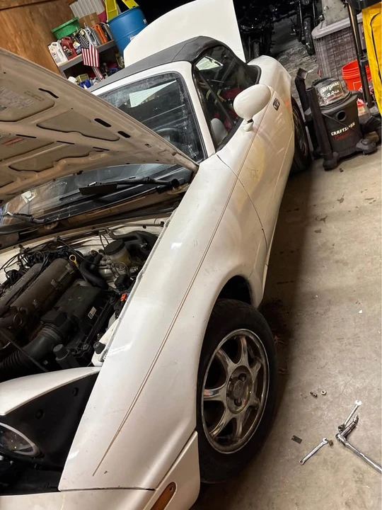 1994 Mazda NA MX-5 Miata - Image 9 of 10