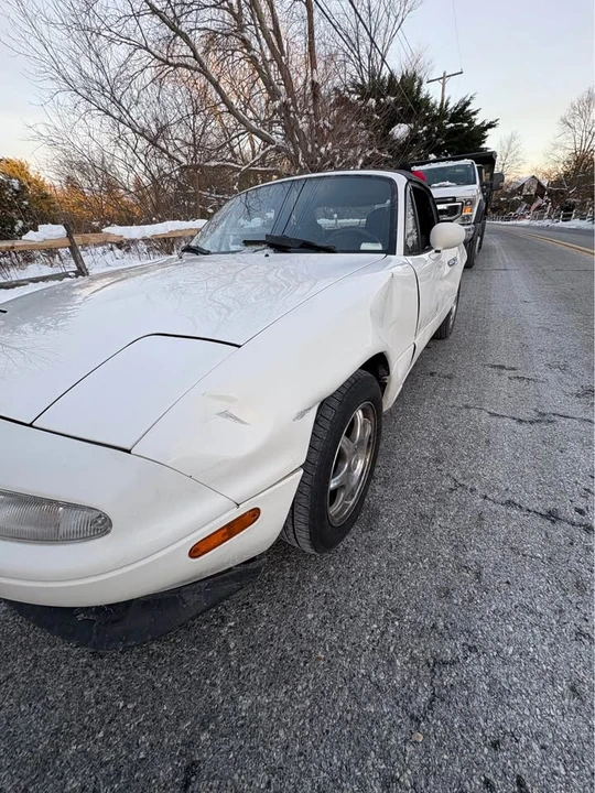 1994 Mazda NA MX-5 Miata - Image 7 of 10
