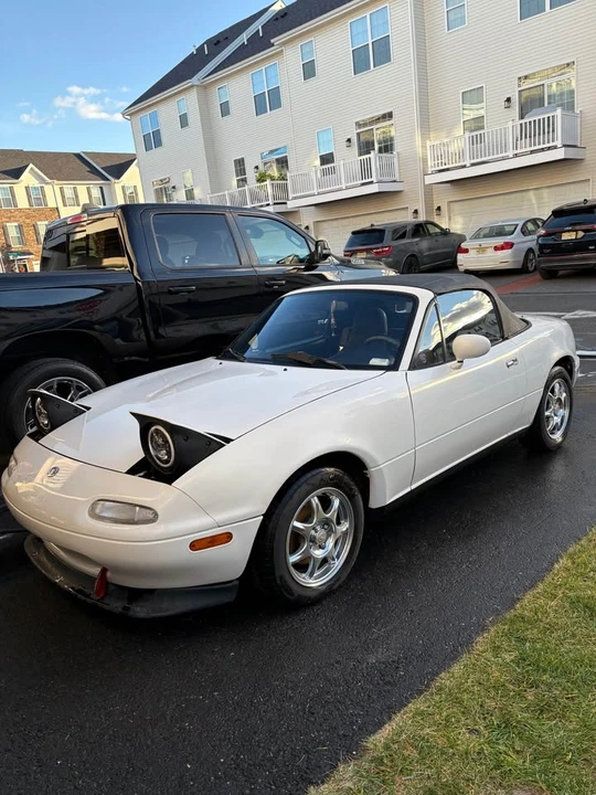 1994 Mazda NA MX-5 Miata - Image 2 of 6