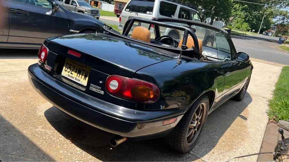 1994 Mazda NA MX-5 Miata - Image 4 of 9