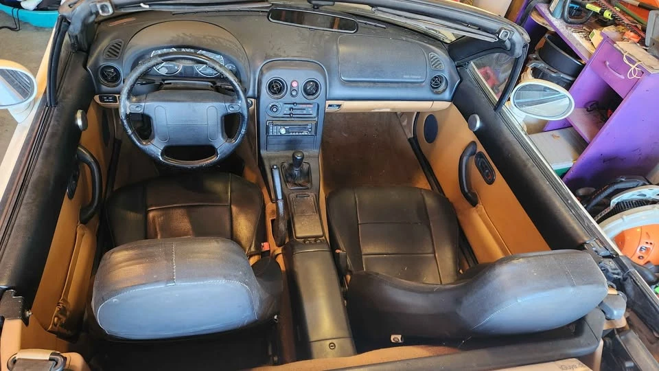 1994 Mazda NA MX-5 Miata - Image 7 of 7
