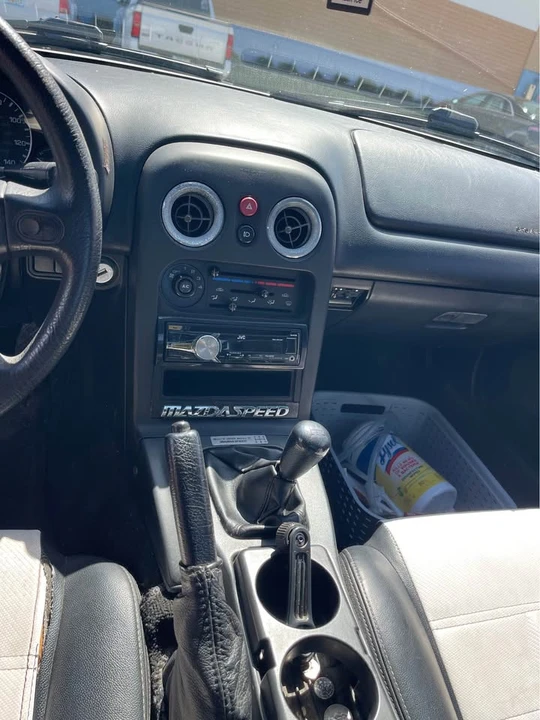 1994 Mazda NA MX-5 Miata - Image 6 of 10