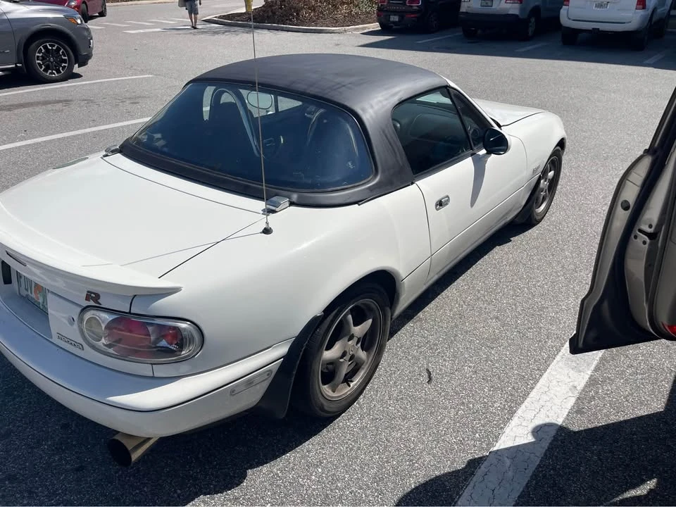 1994 Mazda NA MX-5 Miata - Image 3 of 10