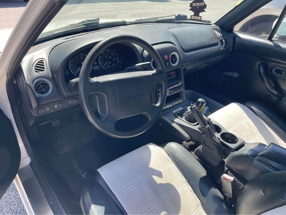 1994 Mazda NA MX-5 Miata - Image 4 of 10