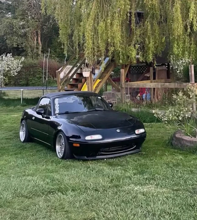 1994 Mazda NA MX-5 Miata - Image 2 of 10