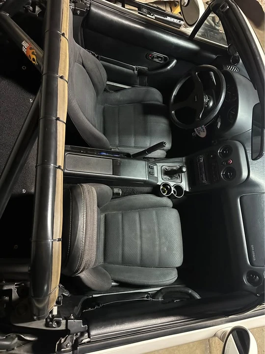 1994 Mazda NA MX-5 Miata - Image 5 of 7