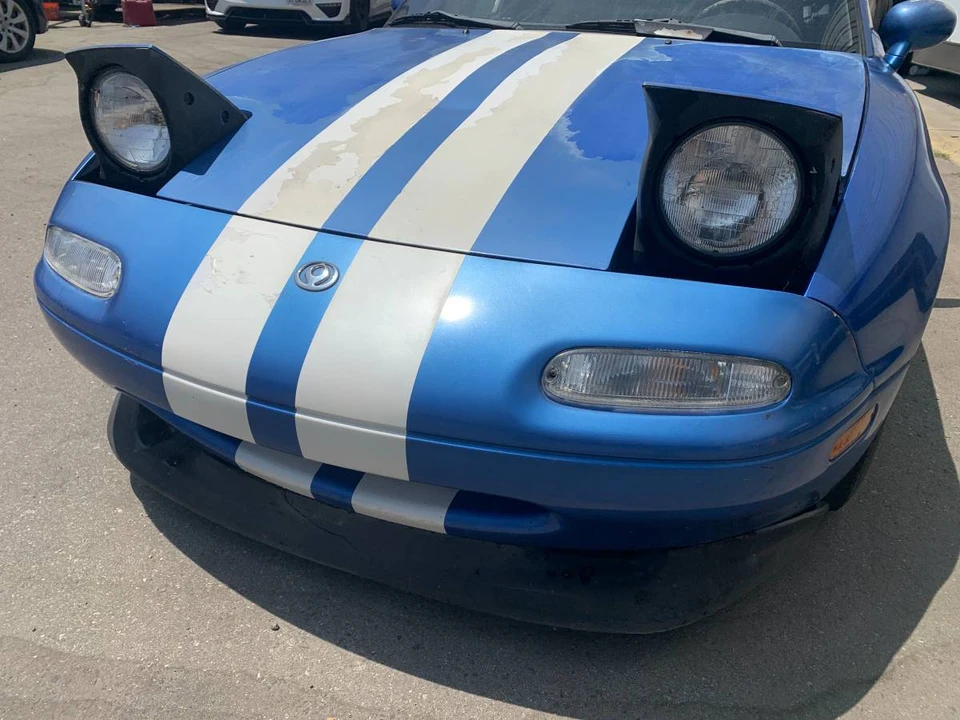 1994 Mazda NA MX-5 Miata - Image 5 of 8