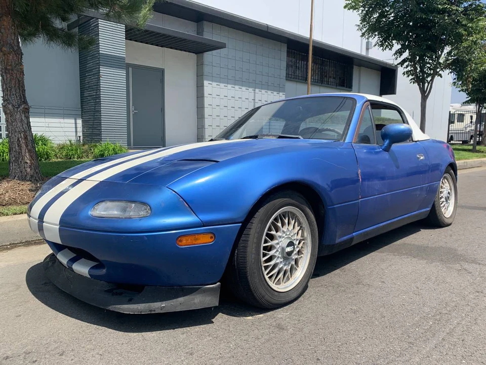 1994 Mazda NA MX-5 Miata - Image 2 of 8