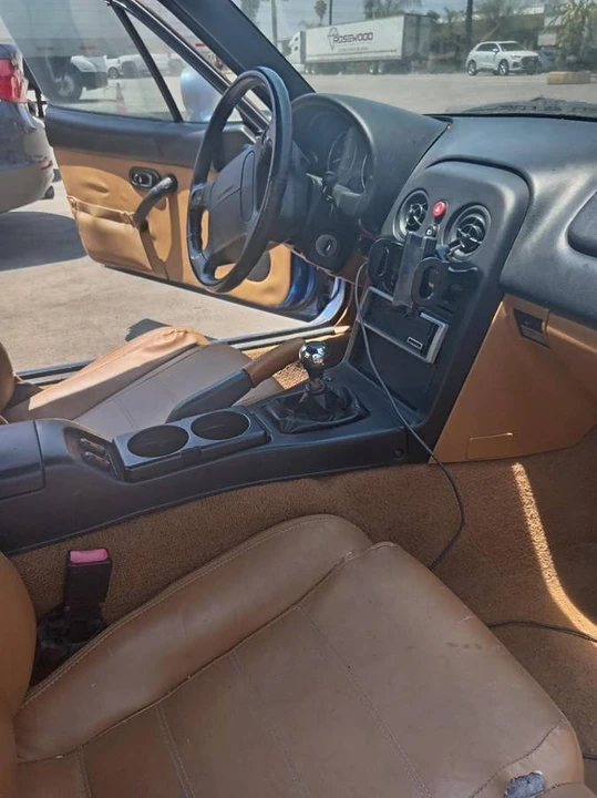 1994 Mazda NA MX-5 Miata - Image 8 of 9