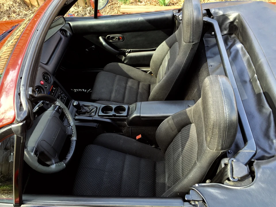 1994 Mazda NA MX-5 Miata - Image 27 of 31
