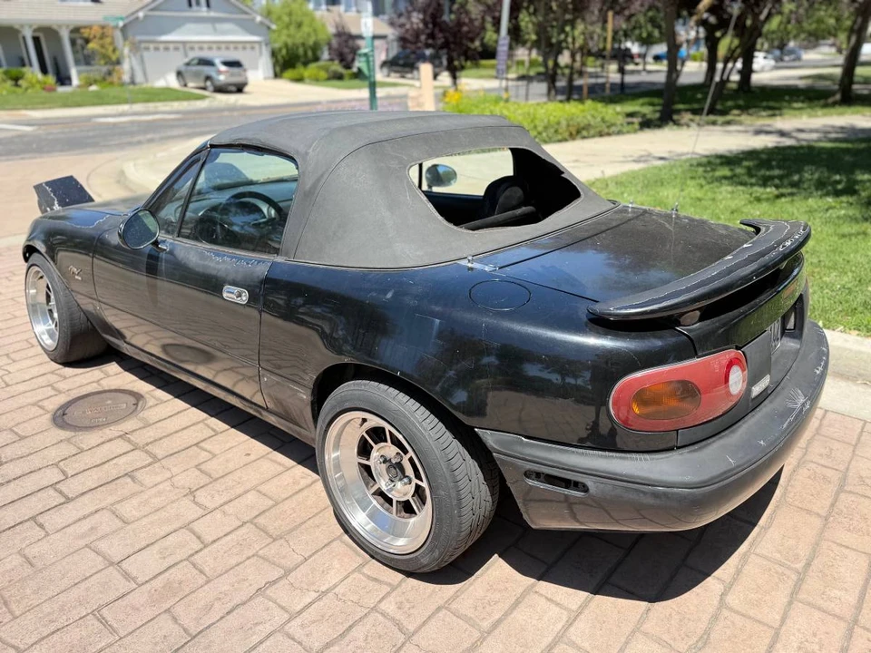 1994 Mazda NA MX-5 Miata - Image 16 of 16