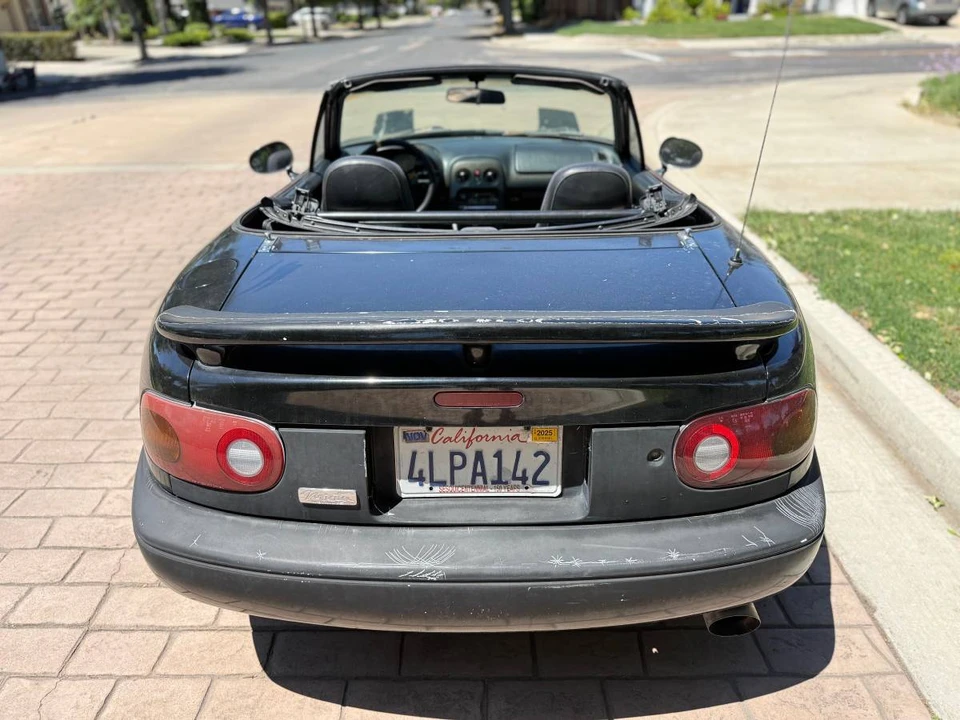 1994 Mazda NA MX-5 Miata - Image 6 of 16