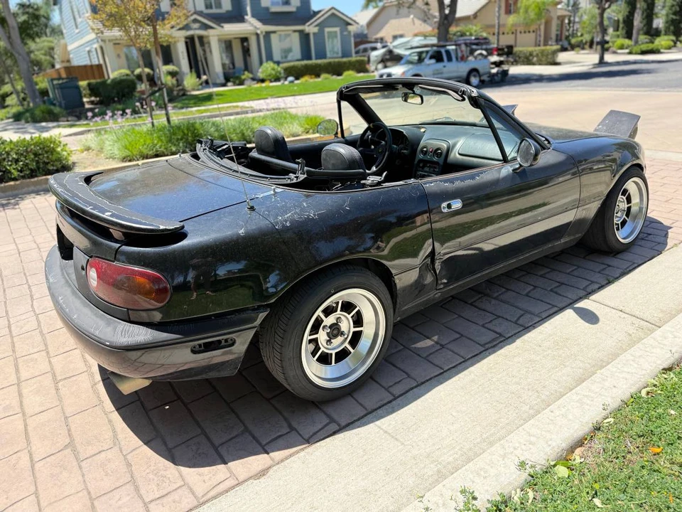 1994 Mazda NA MX-5 Miata - Image 8 of 16