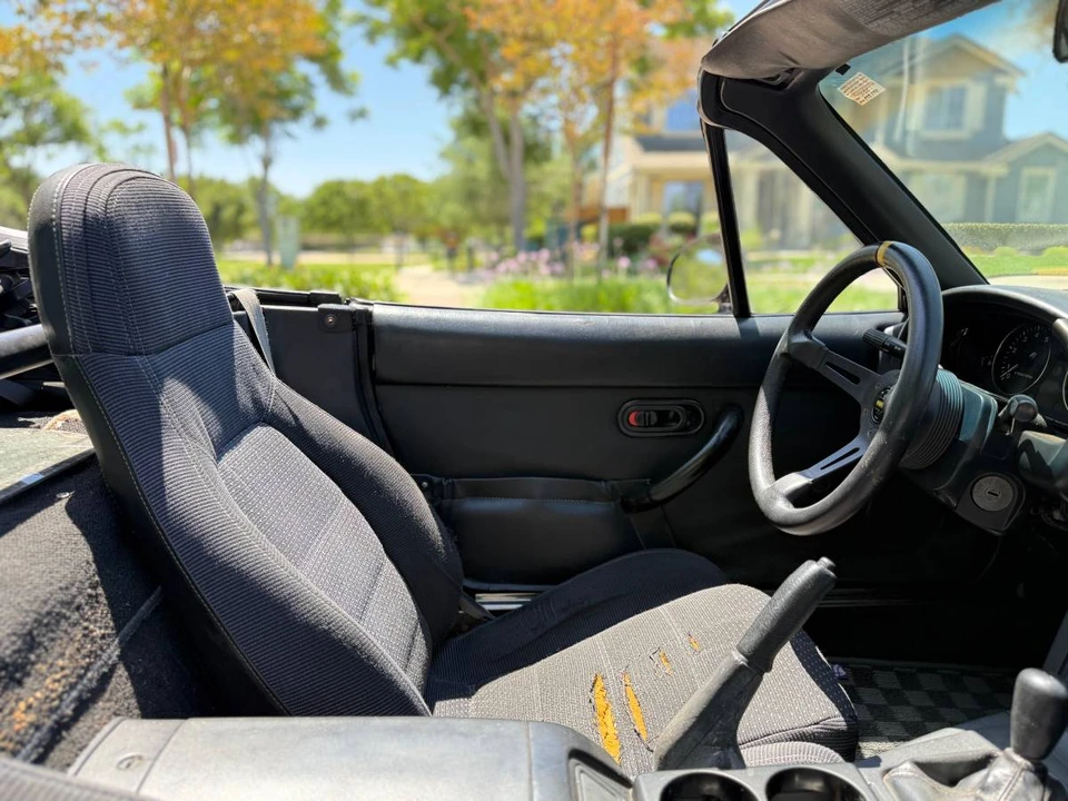 1994 Mazda NA MX-5 Miata - Image 11 of 16