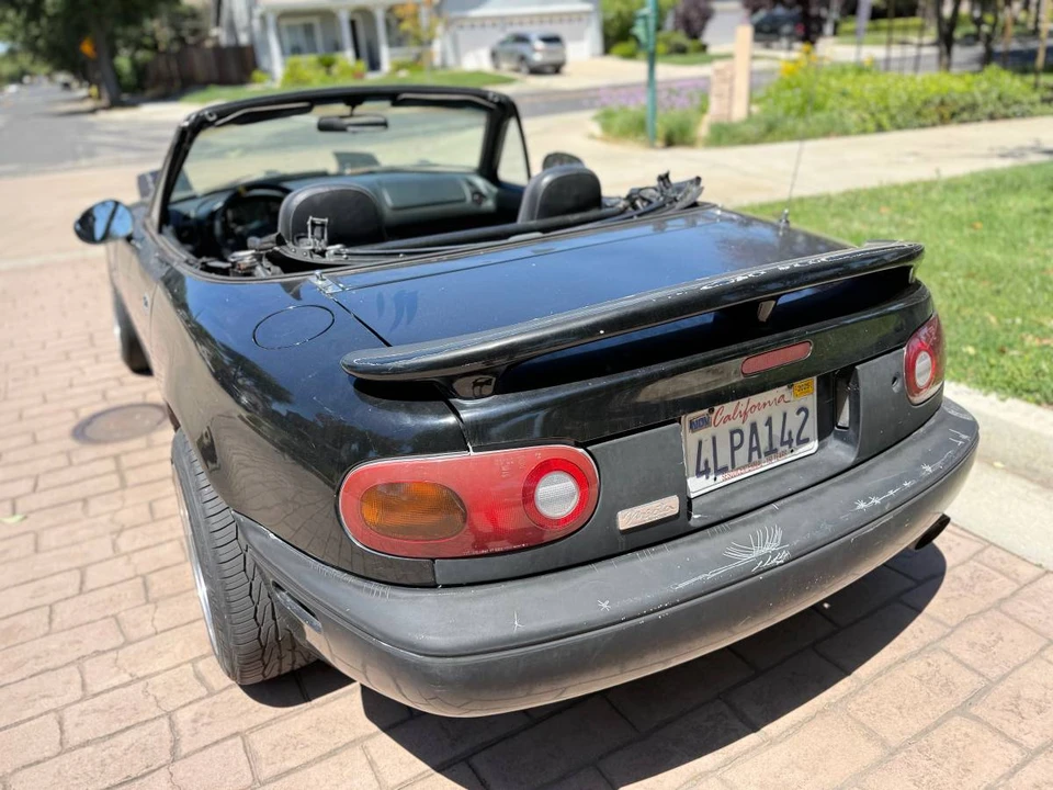 1994 Mazda NA MX-5 Miata - Image 5 of 16