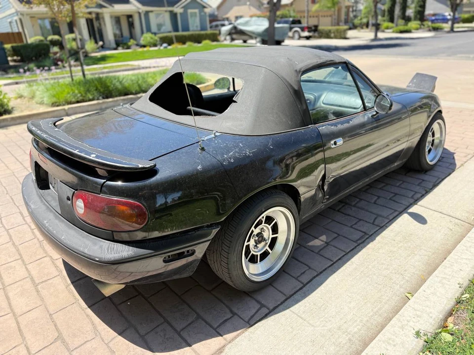 1994 Mazda NA MX-5 Miata - Image 15 of 16