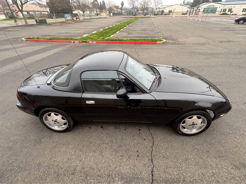 1994 Mazda NA MX-5 Miata - Image 6 of 10