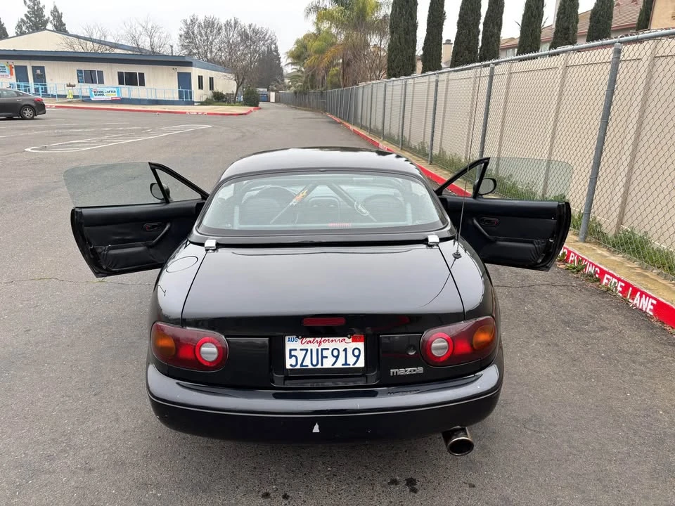 1994 Mazda NA MX-5 Miata - Image 5 of 10
