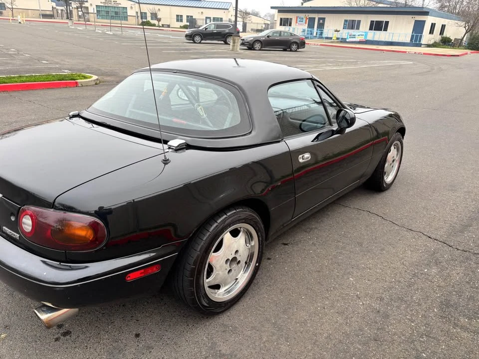 1994 Mazda NA MX-5 Miata - Image 4 of 10