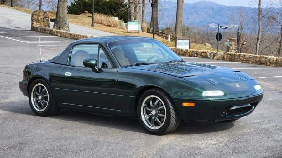 1994 Mazda NA MX-5 Miata - Image 5 of 12