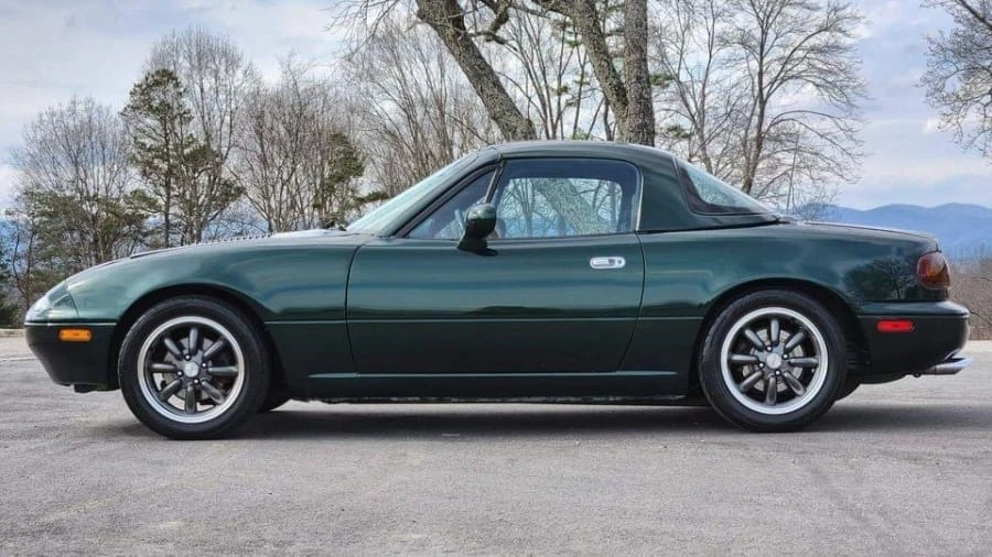 1994 Mazda NA MX-5 Miata - Image 6 of 12